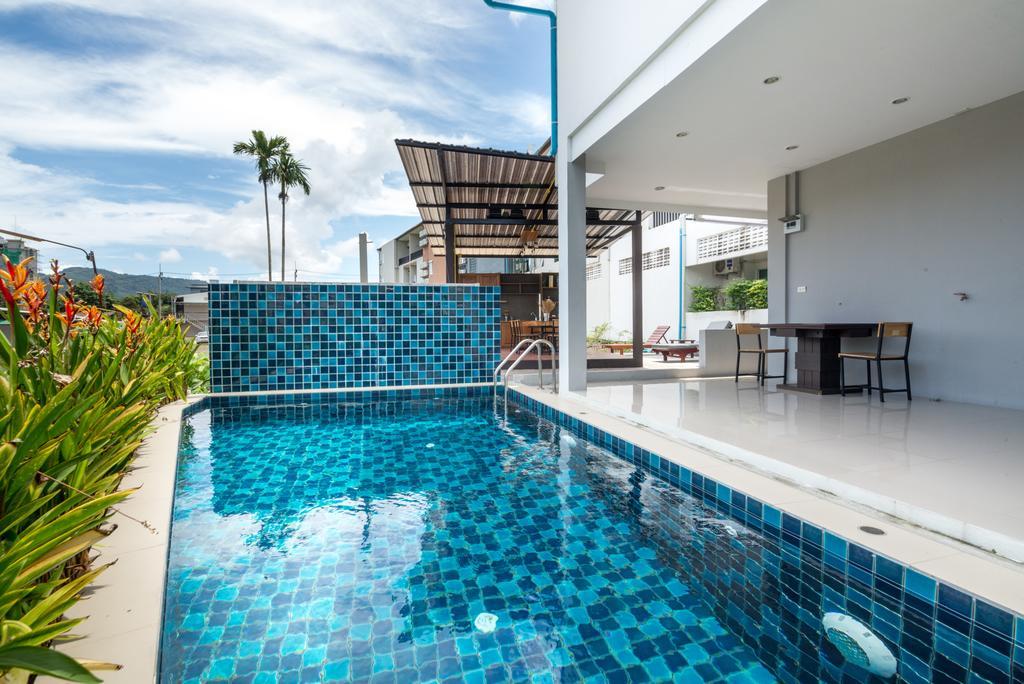 Ocean12 Chic Hotel Phuket Exterior foto