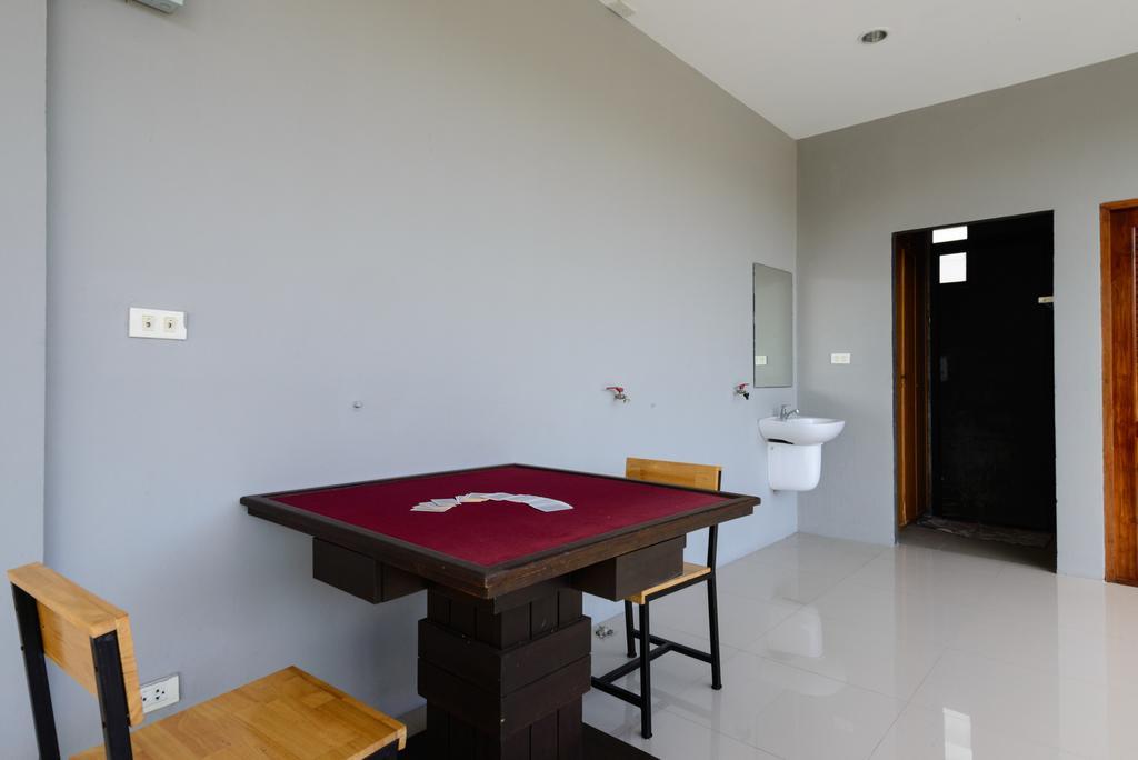 Ocean12 Chic Hotel Phuket Exterior foto